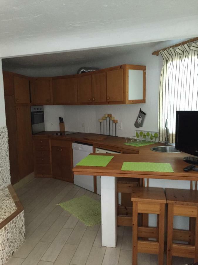 Le Baou " Les Pieds Dans L'Eau " Apartment Carqueiranne Bagian luar foto